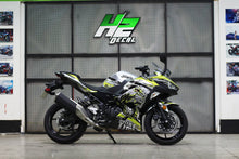 Load image into Gallery viewer, Kawasaki Ninja 400 Stickers Kit - 004 - H2 Stickers - Worldwide